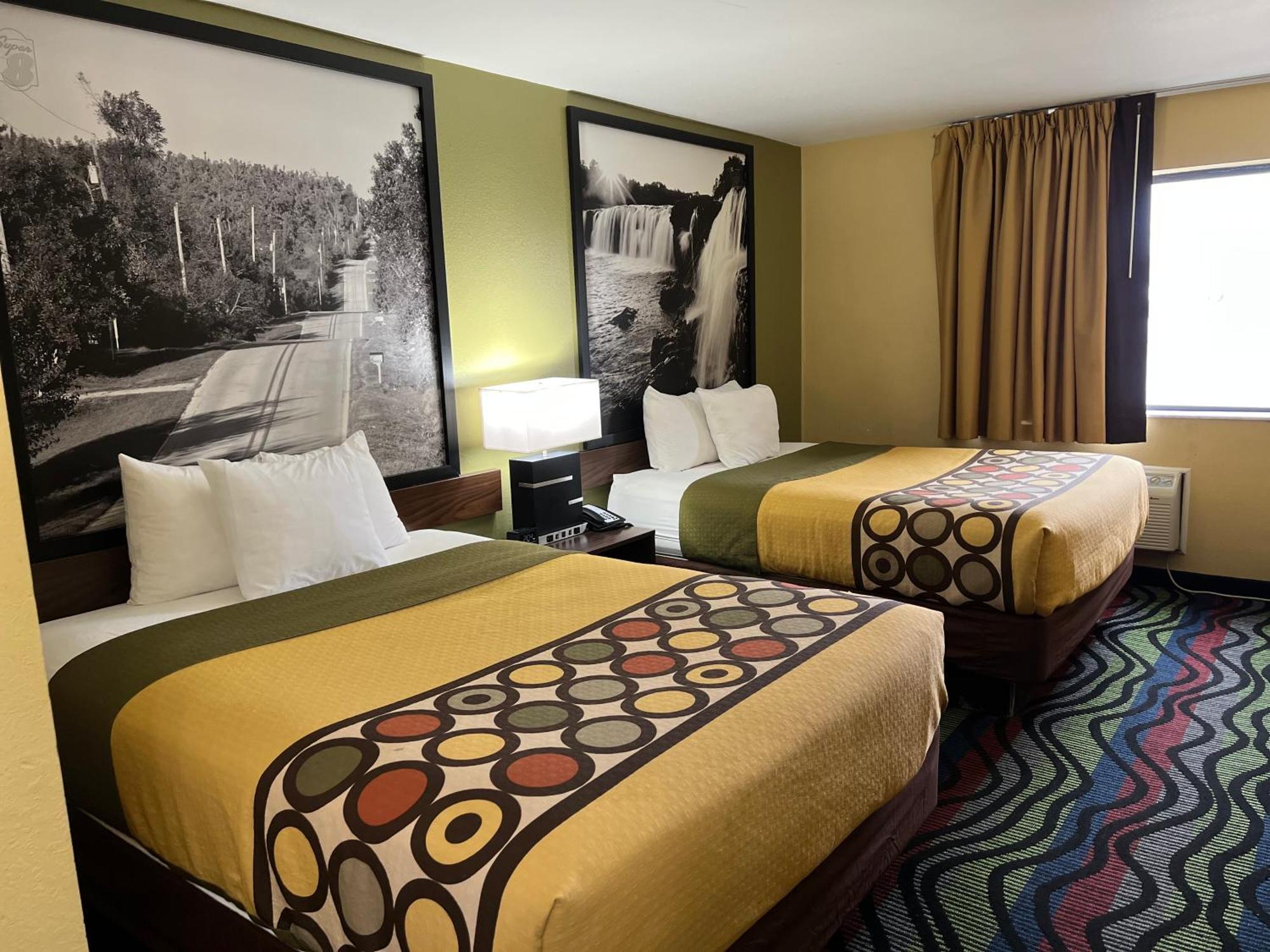 Super 8 By Wyndham Farmington Hotel Ngoại thất bức ảnh