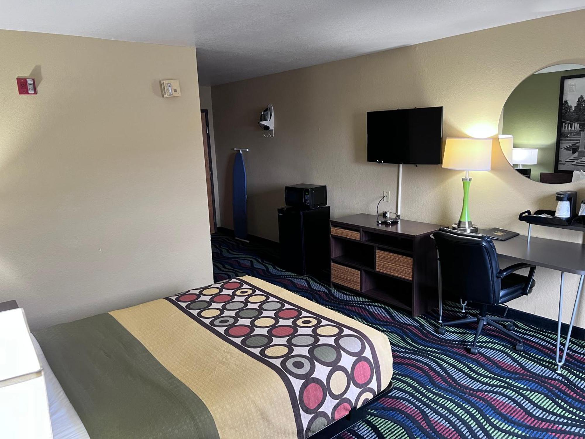 Super 8 By Wyndham Farmington Hotel Ngoại thất bức ảnh