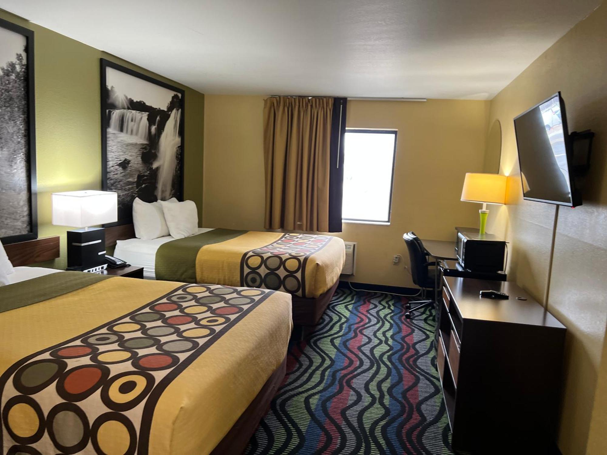 Super 8 By Wyndham Farmington Hotel Ngoại thất bức ảnh