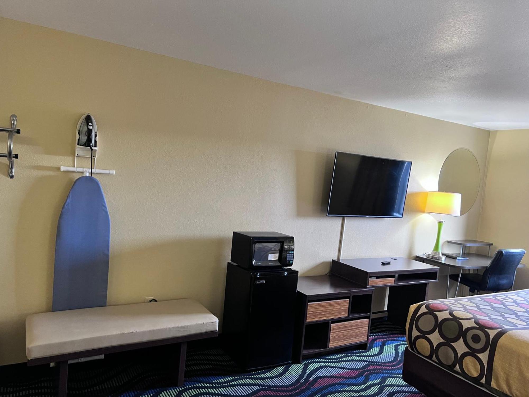 Super 8 By Wyndham Farmington Hotel Ngoại thất bức ảnh